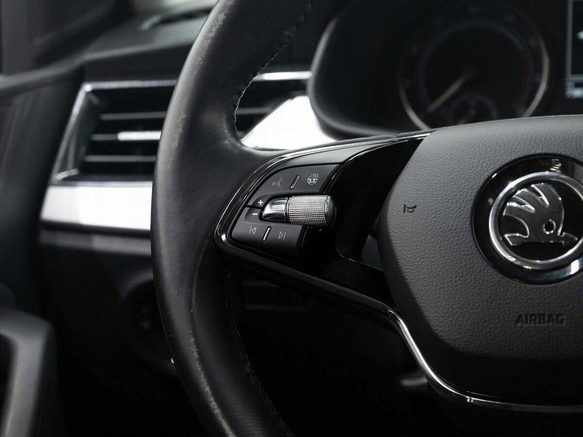 Купить Skoda Rapid с пробегом. Фото: #16