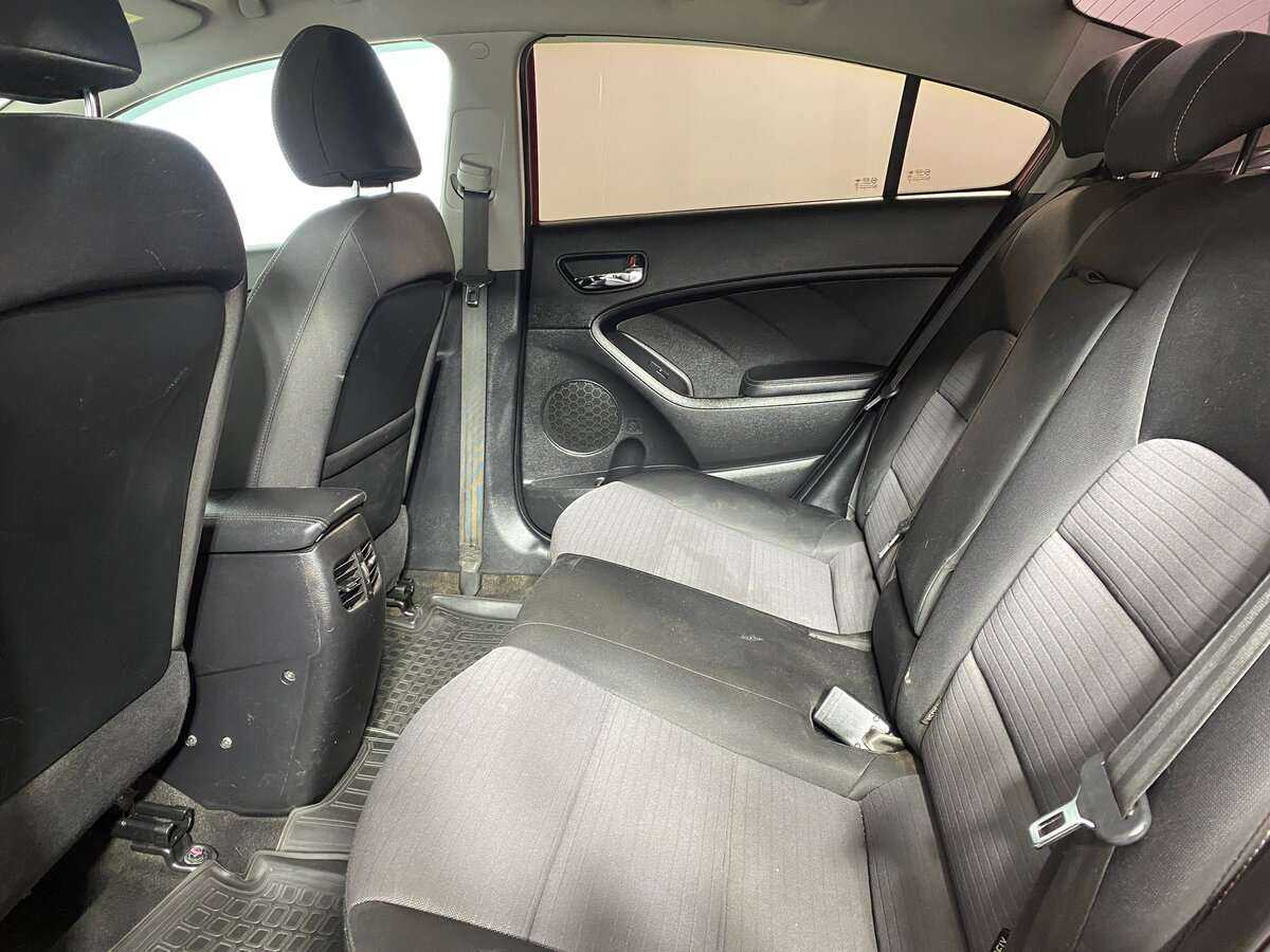 Купить Kia Cerato с пробегом. Фото: #7