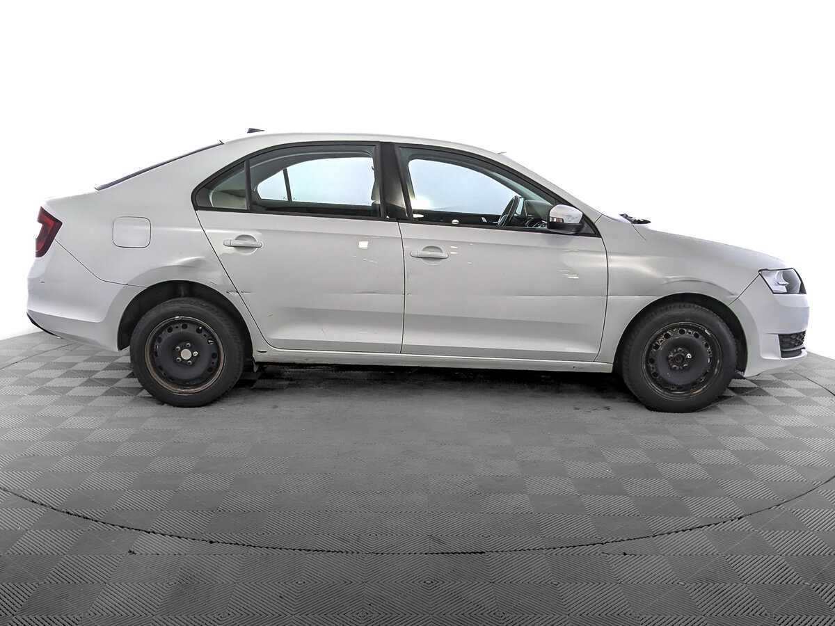 Купить Skoda Rapid с пробегом. Фото: #3