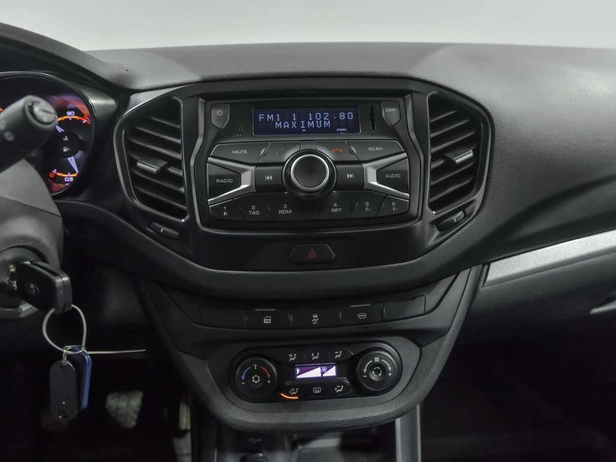 Купить Lada (ВАЗ) Vesta с пробегом. Фото: #8