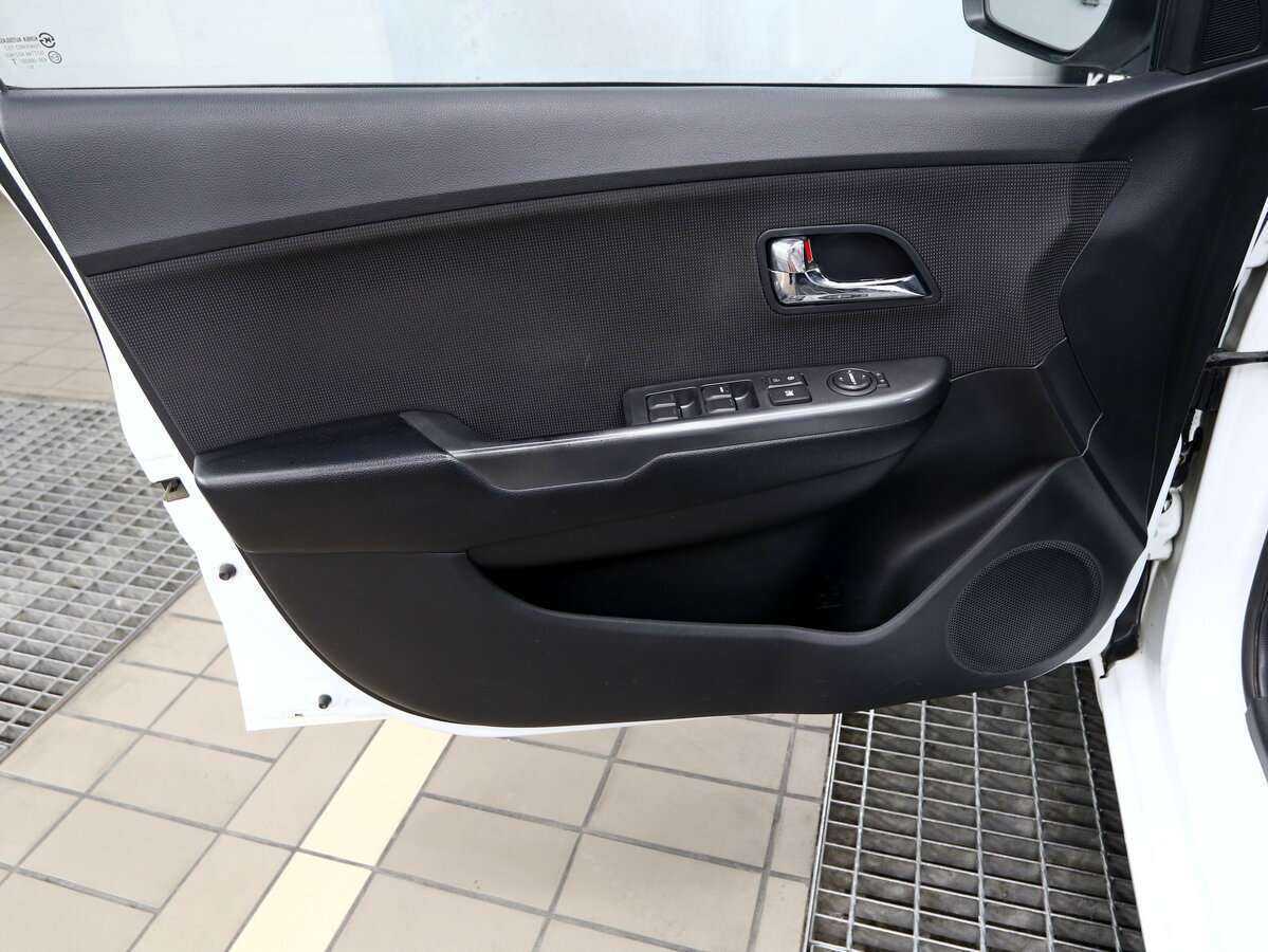Купить Kia Rio с пробегом. Фото: #12