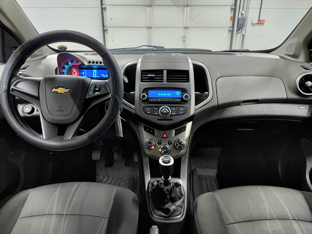 Купить Chevrolet Aveo с пробегом. Фото: #13