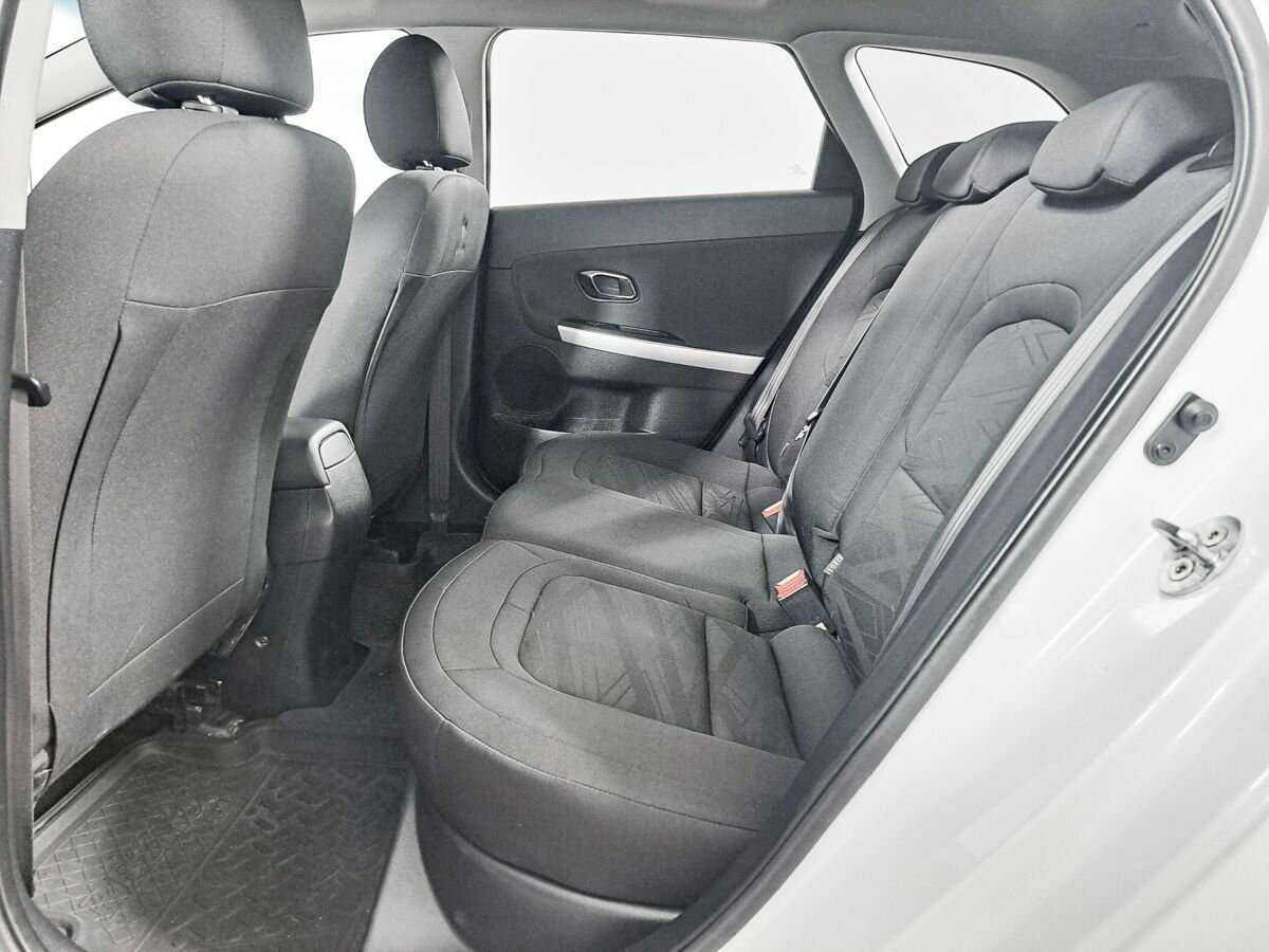 Купить Kia Ceed с пробегом. Фото: #8