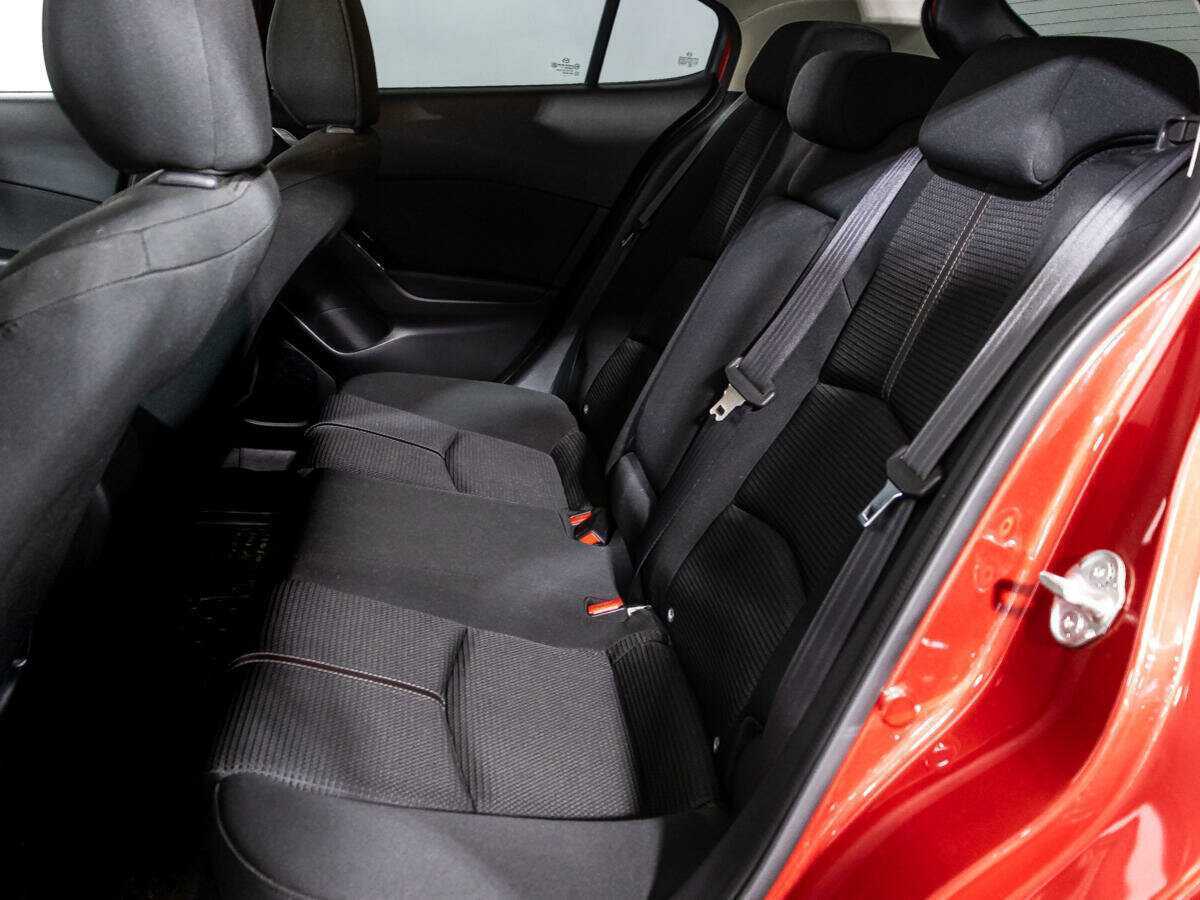 Купить Mazda 3 с пробегом. Фото: #9