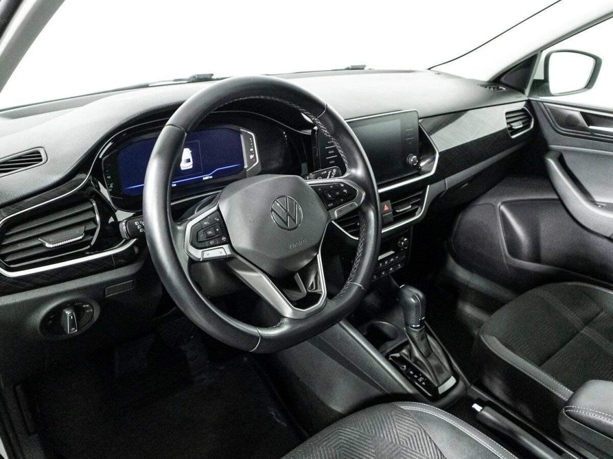 Купить Volkswagen Polo с пробегом. Фото: #10