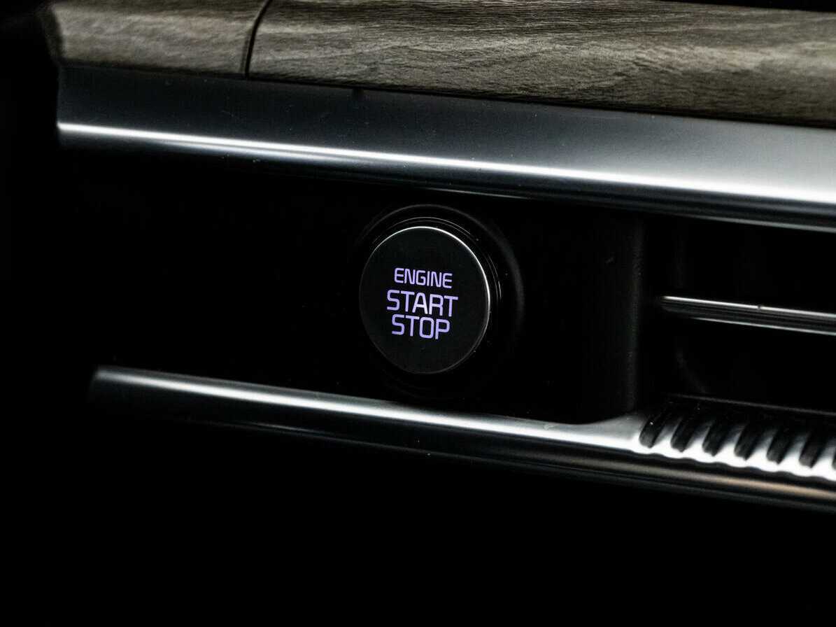 Купить Kia K5 с пробегом. Фото: #18