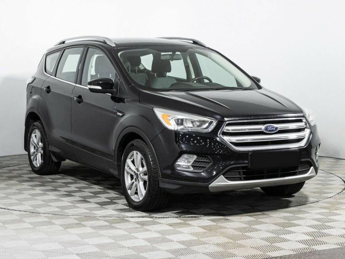 Купить Ford Kuga с пробегом. Фото: #2
