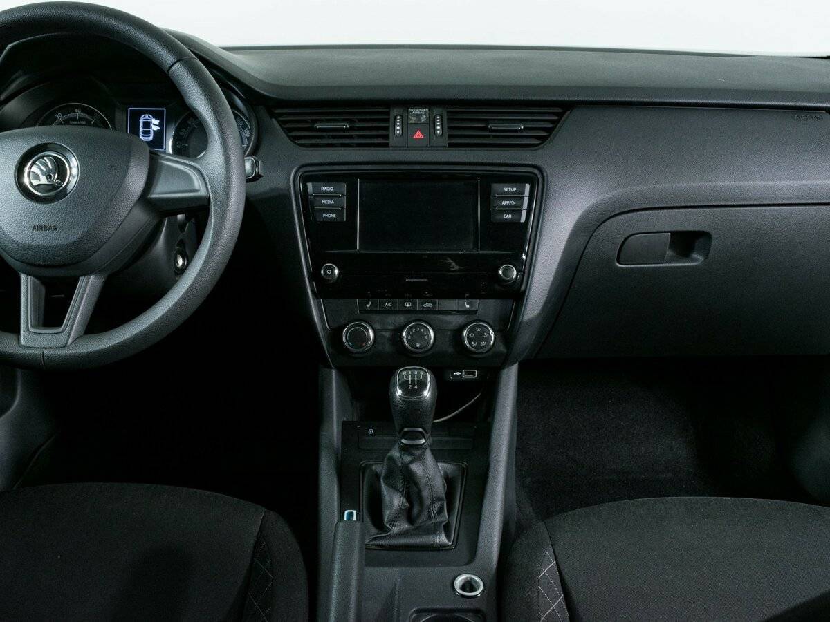 Купить Skoda Octavia с пробегом. Фото: #10