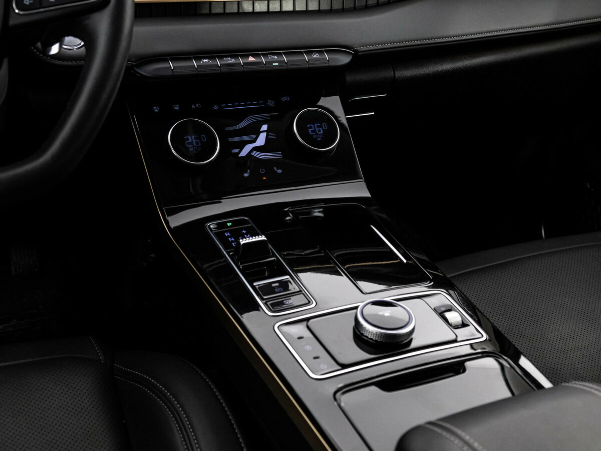 Купить EXEED LX с пробегом. Фото: #10