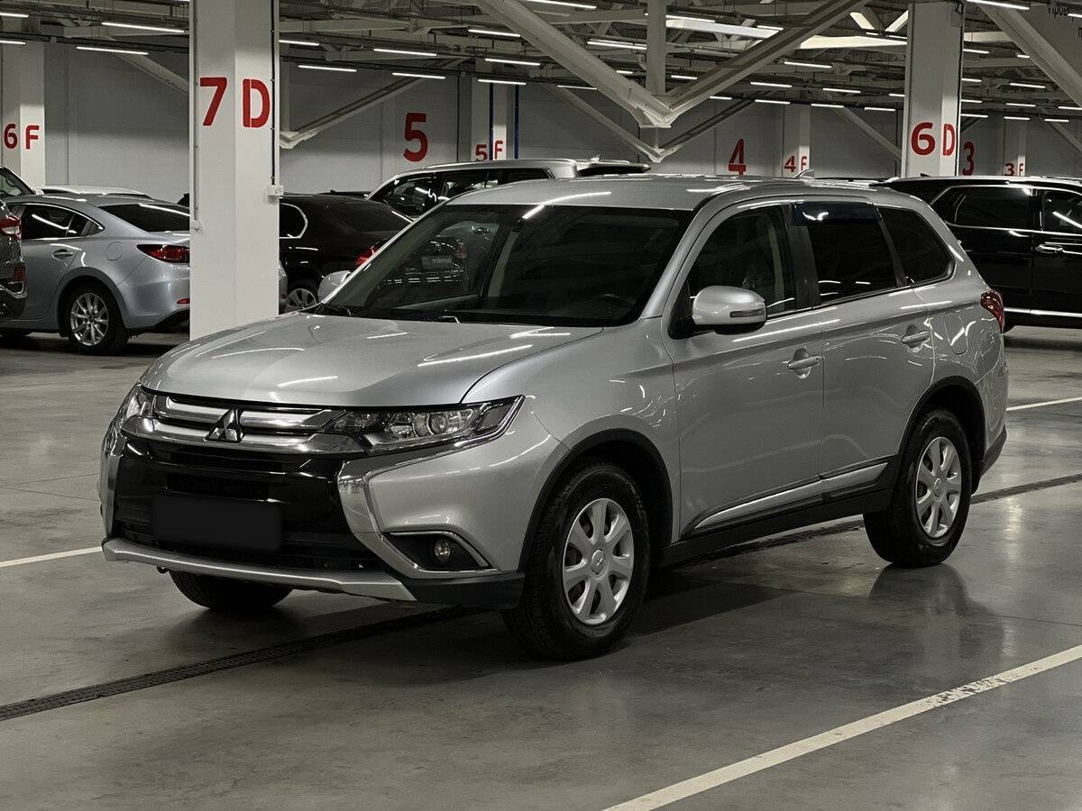 Купить Mitsubishi Outlander с пробегом. Фото: #0