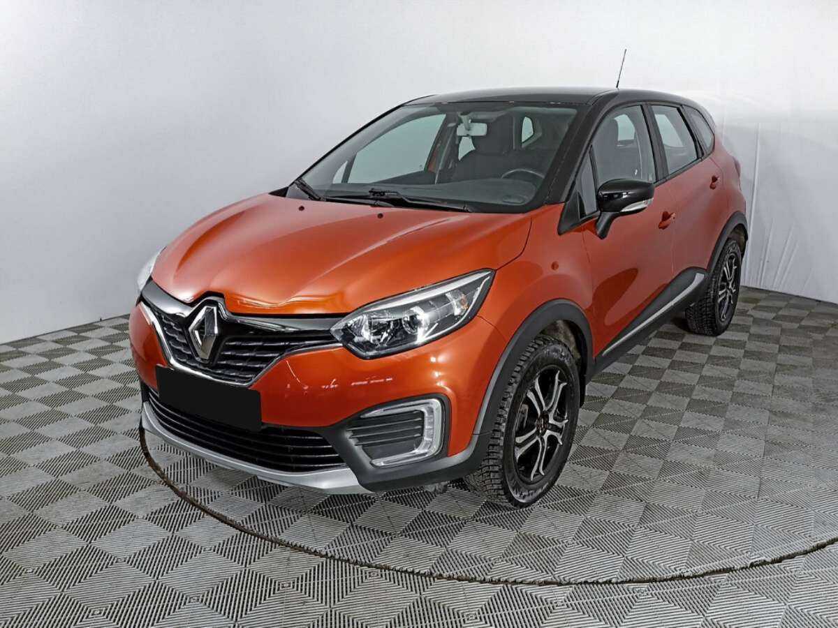 Купить Renault Kaptur с пробегом. Посмотреть фото