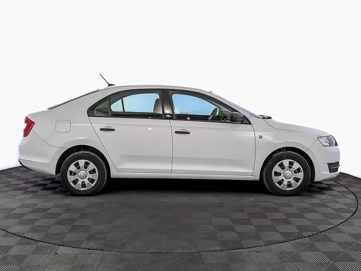 Купить Skoda Rapid с пробегом. Фото: #3