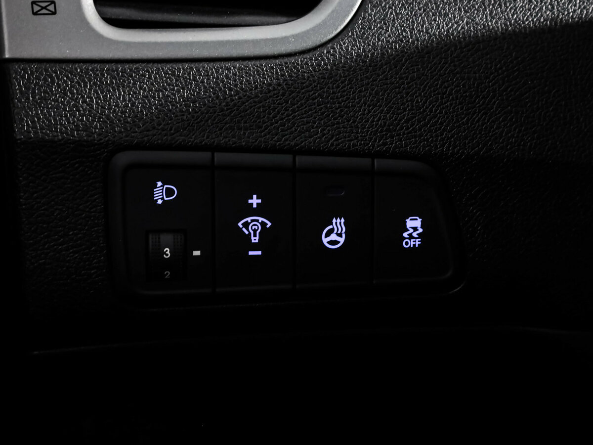 Купить Hyundai Elantra с пробегом. Фото: #13