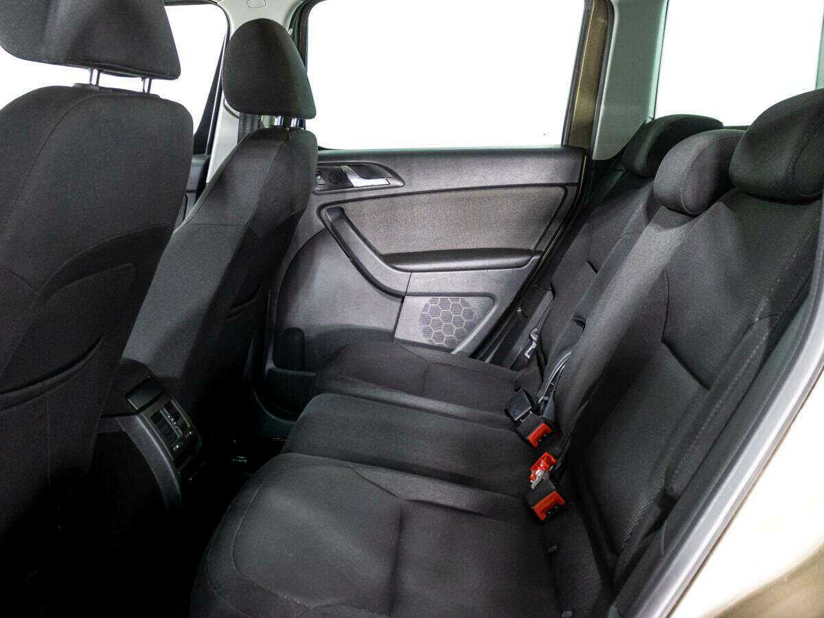 Купить Skoda Yeti с пробегом. Фото: #8