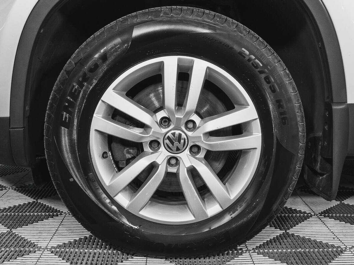 Купить Volkswagen Tiguan с пробегом. Фото: #14