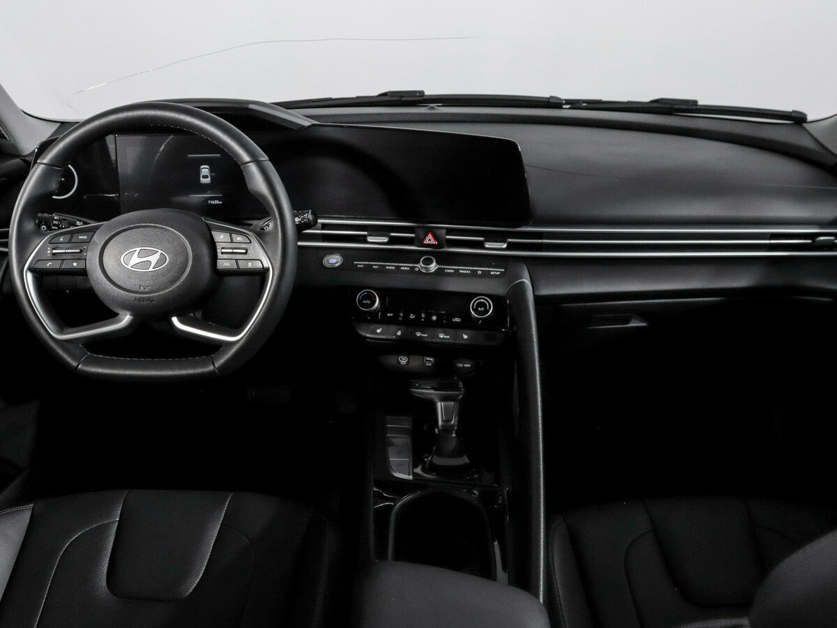 Купить Hyundai Elantra с пробегом. Фото: #11