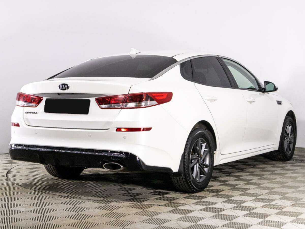 Купить Kia Optima с пробегом. Фото: #4