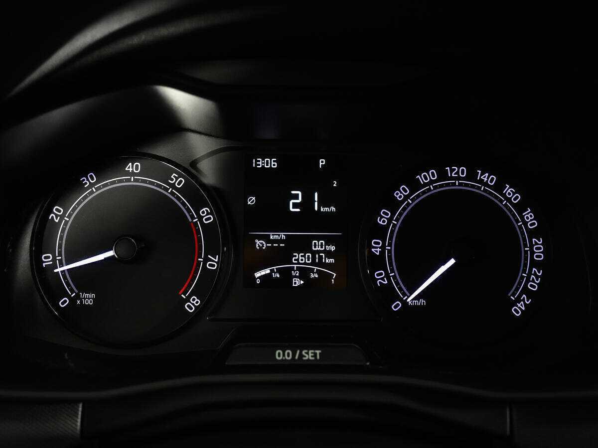 Купить Skoda Rapid с пробегом. Фото: #10