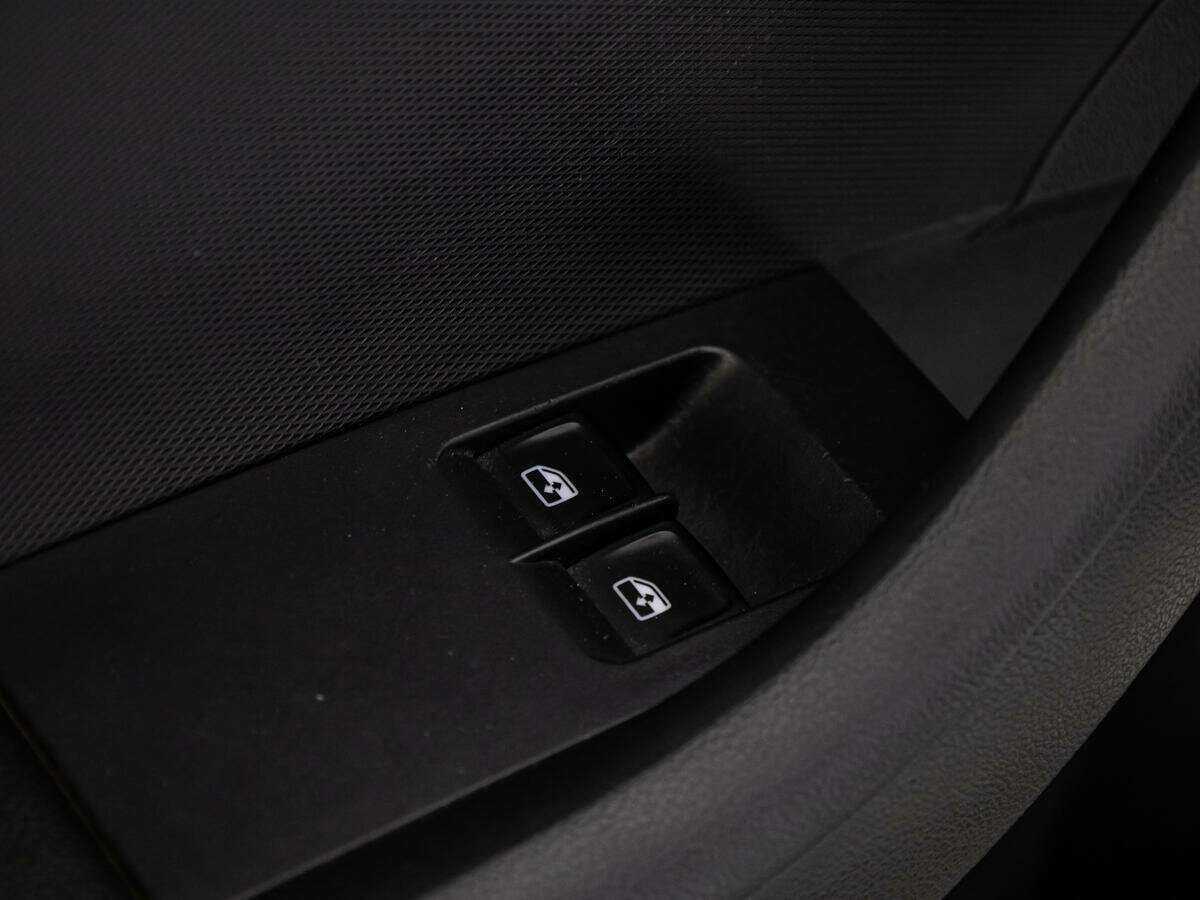 Купить Skoda Rapid с пробегом. Фото: #17