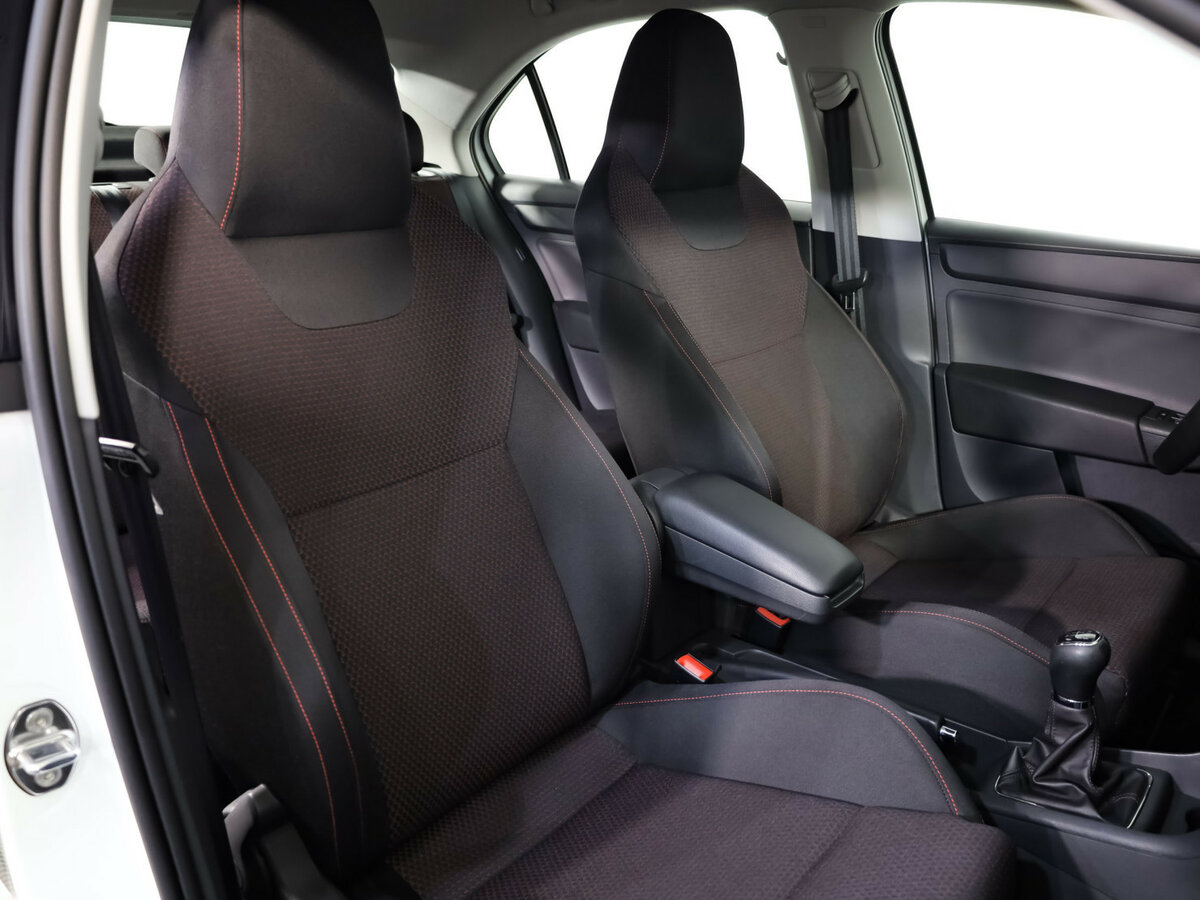 Купить Skoda Rapid с пробегом. Фото: #13