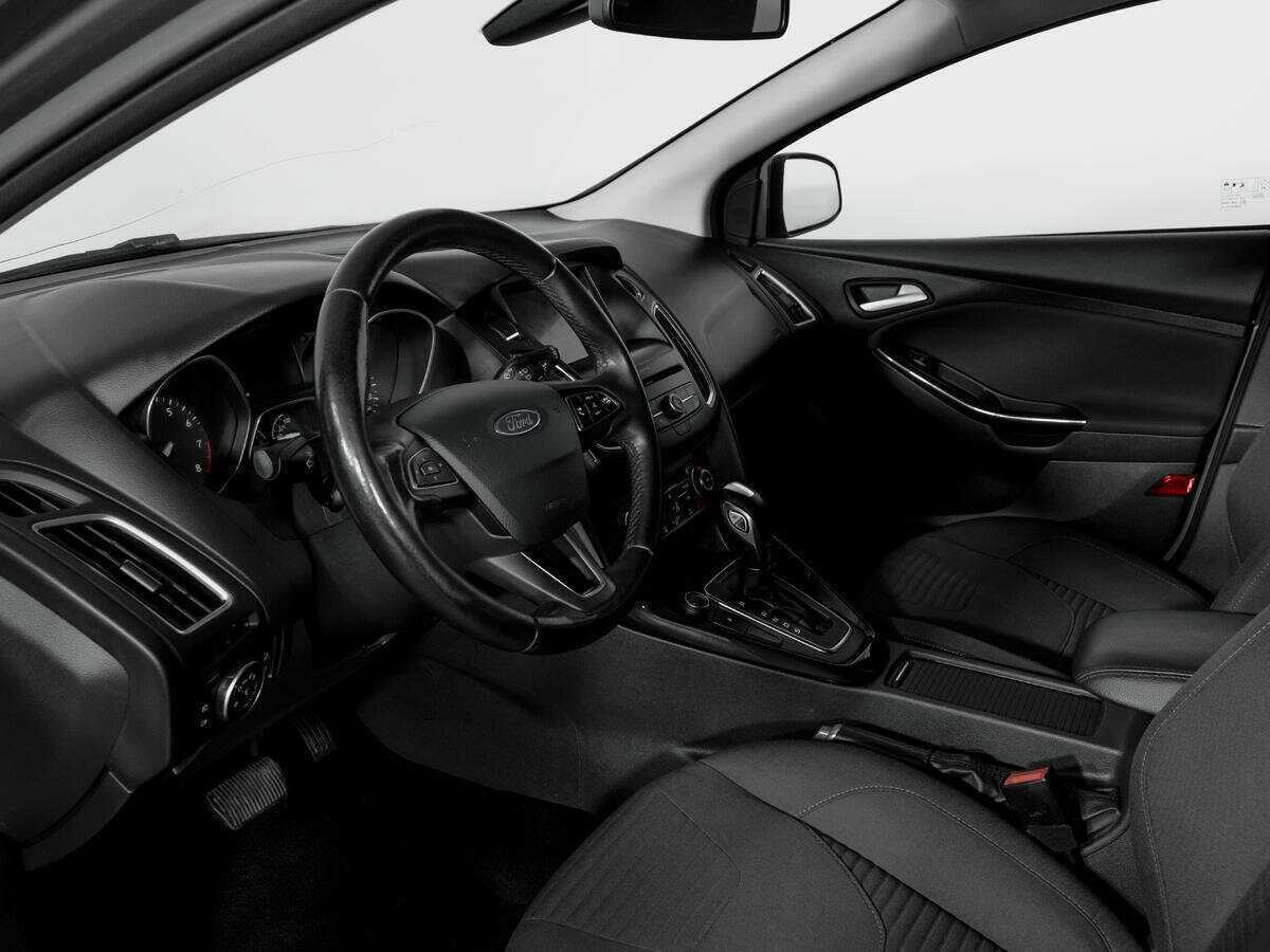 Купить Ford Focus с пробегом. Фото: #15
