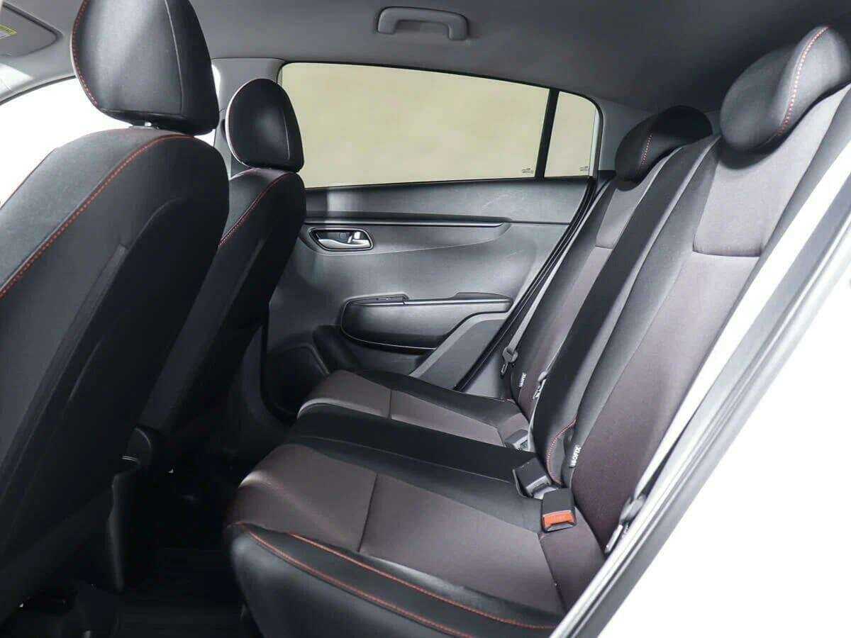 Купить Kia Rio с пробегом. Фото: #9