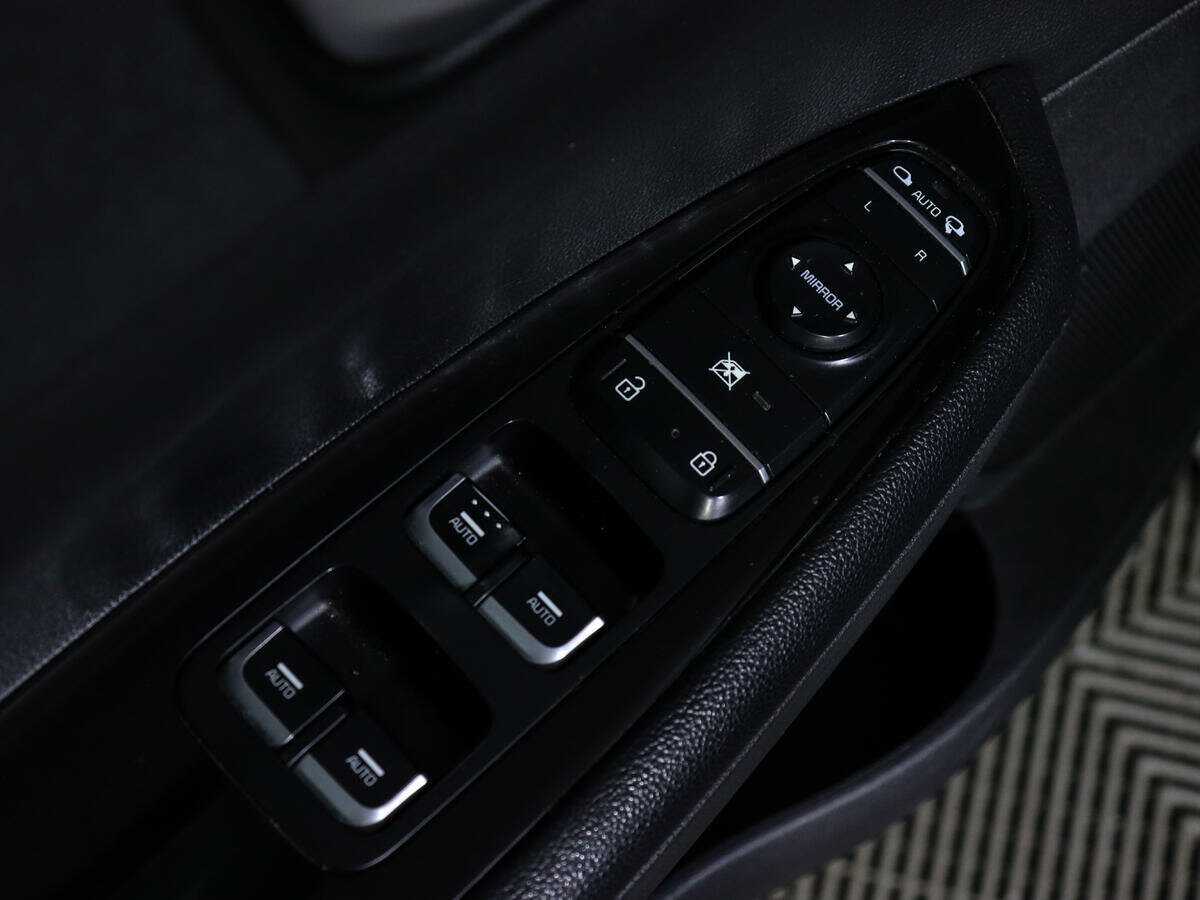 Купить Kia Optima с пробегом. Фото: #19