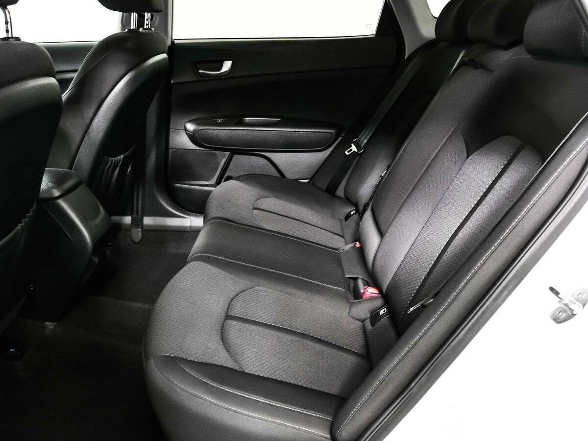 Купить Kia Optima с пробегом. Фото: #11