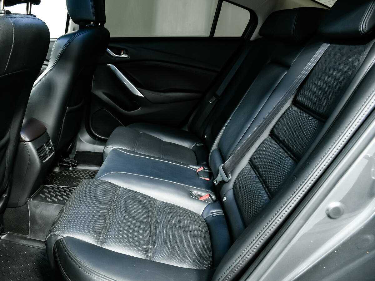 Купить Mazda 6 с пробегом. Фото: #11