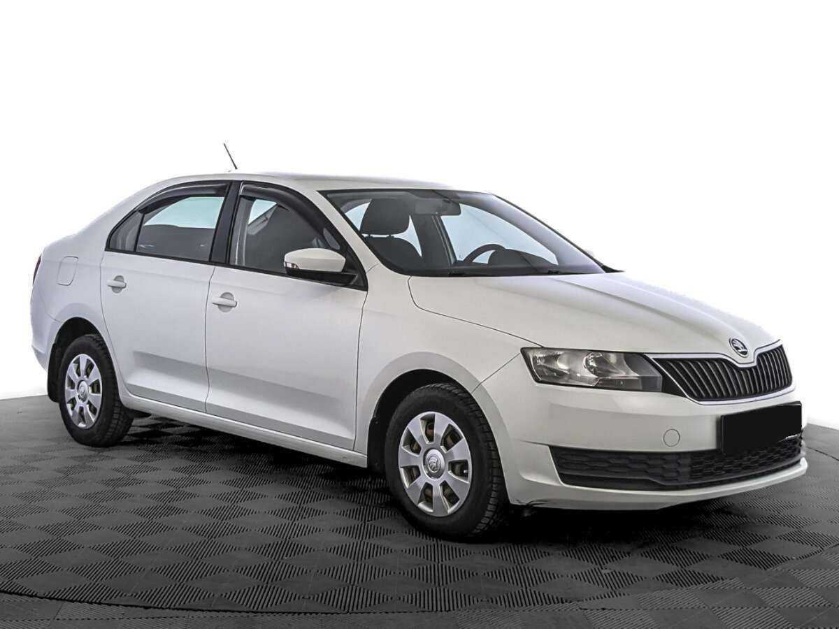 Купить Skoda Rapid с пробегом. Фото: #2
