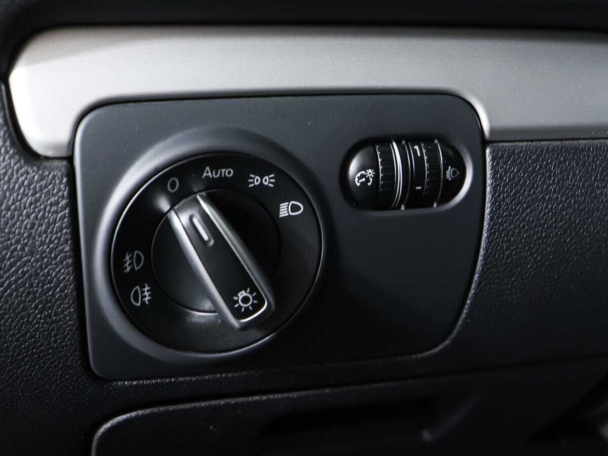 Купить Volkswagen Golf с пробегом. Фото: #12