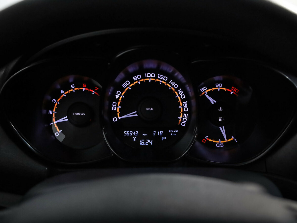 Купить Lada (ВАЗ) Vesta с пробегом. Фото: #9