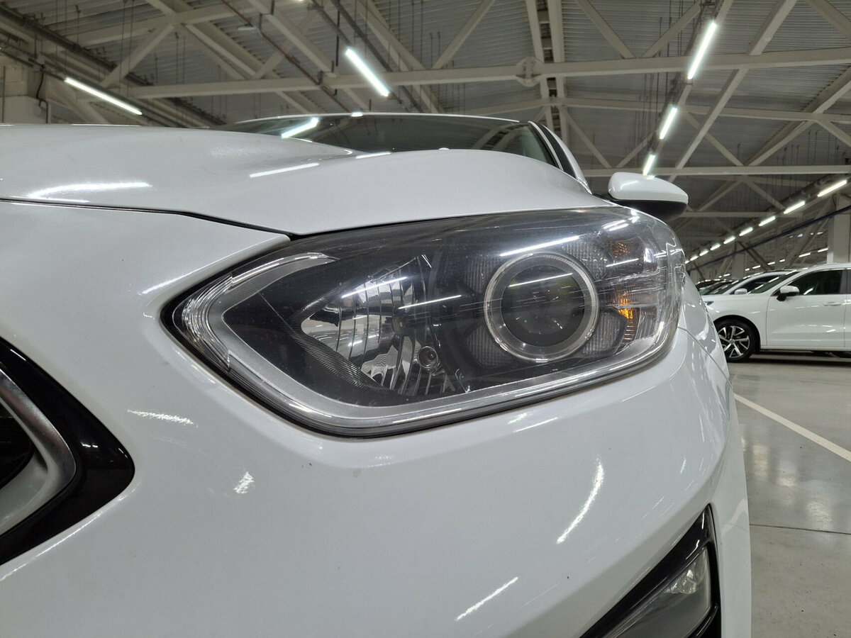 Купить Kia Ceed с пробегом. Фото: #16