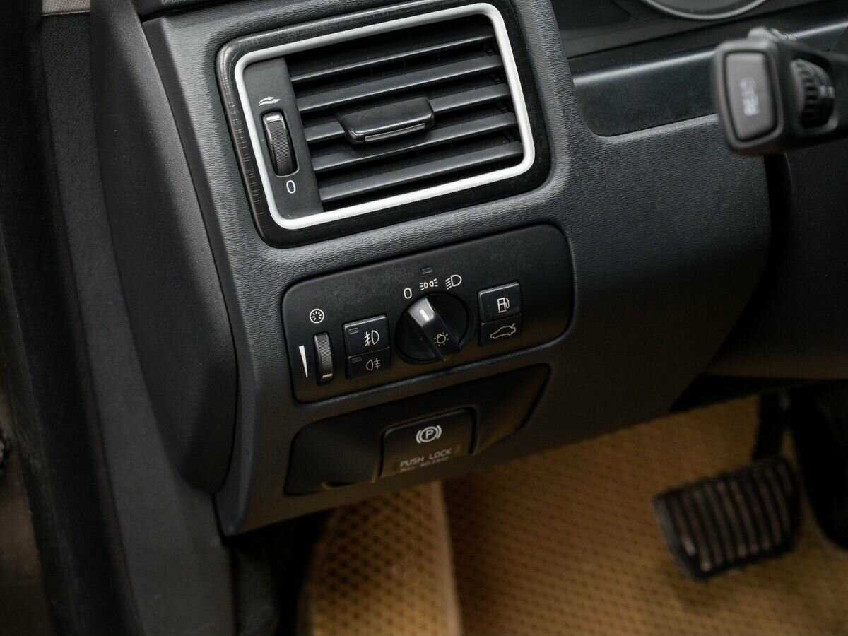 Купить Volvo XC70 с пробегом. Фото: #14