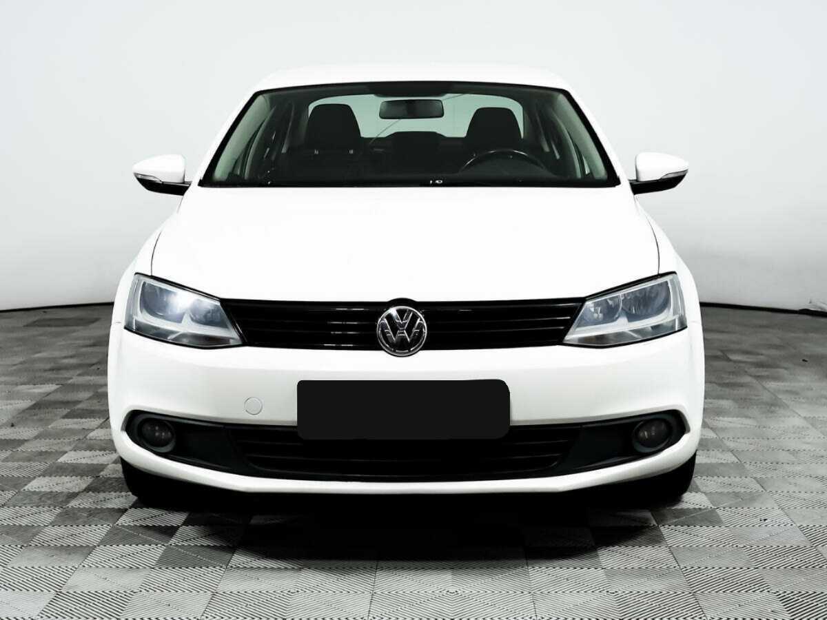 Купить Volkswagen Jetta с пробегом. Фото: #1