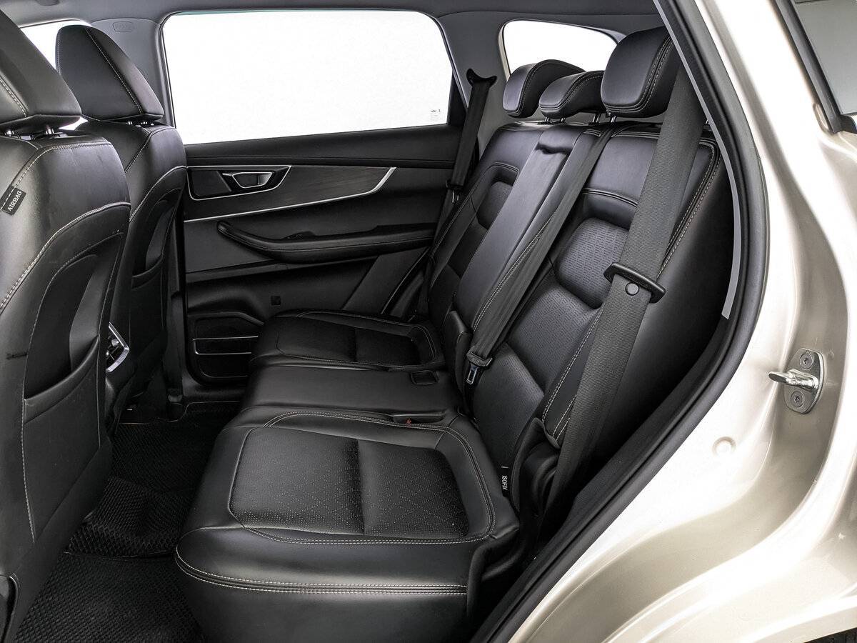 Купить Chery Tiggo 8 с пробегом. Фото: #16