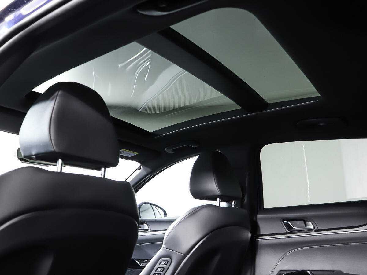 Купить Kia K5 с пробегом. Фото: #15