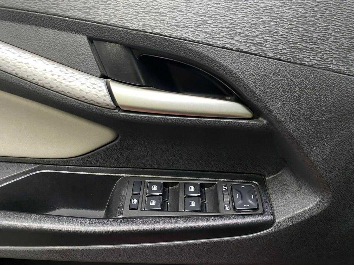 Купить Lada (ВАЗ) Vesta с пробегом. Фото: #14