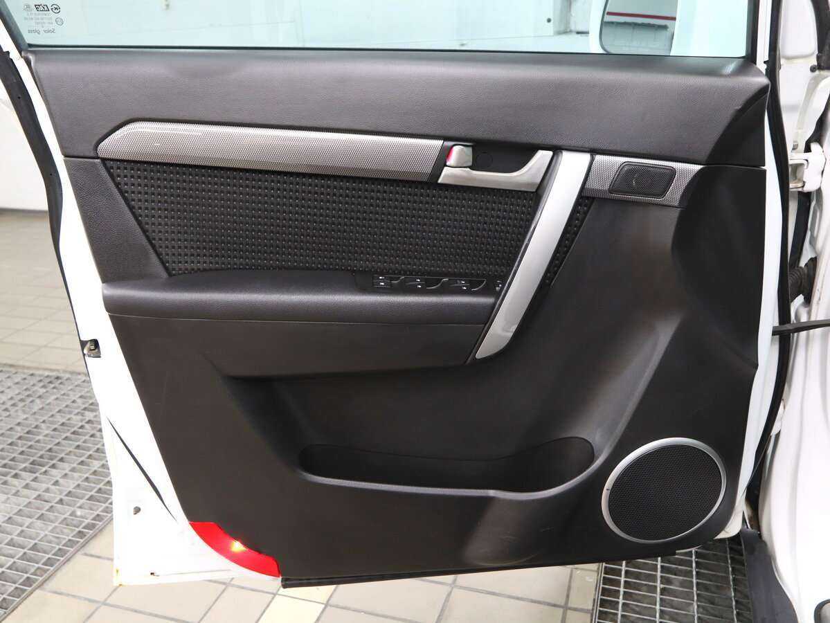 Купить Chevrolet Captiva с пробегом. Фото: #7