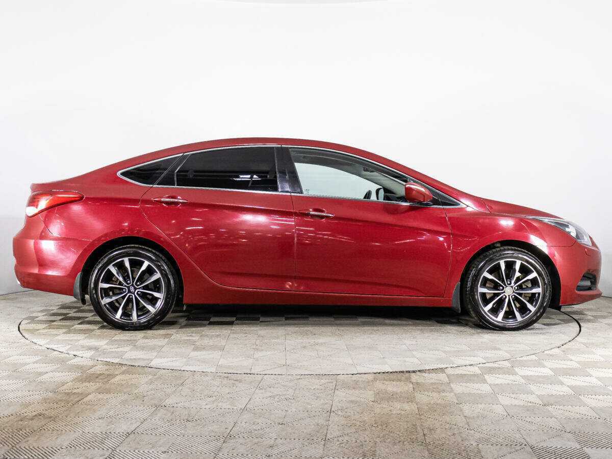 Купить Hyundai i40 с пробегом. Фото: #3