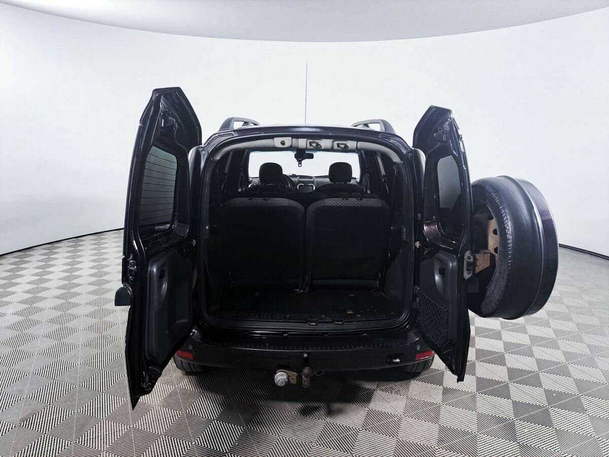 Купить Lada (ВАЗ) Largus с пробегом. Фото: #9