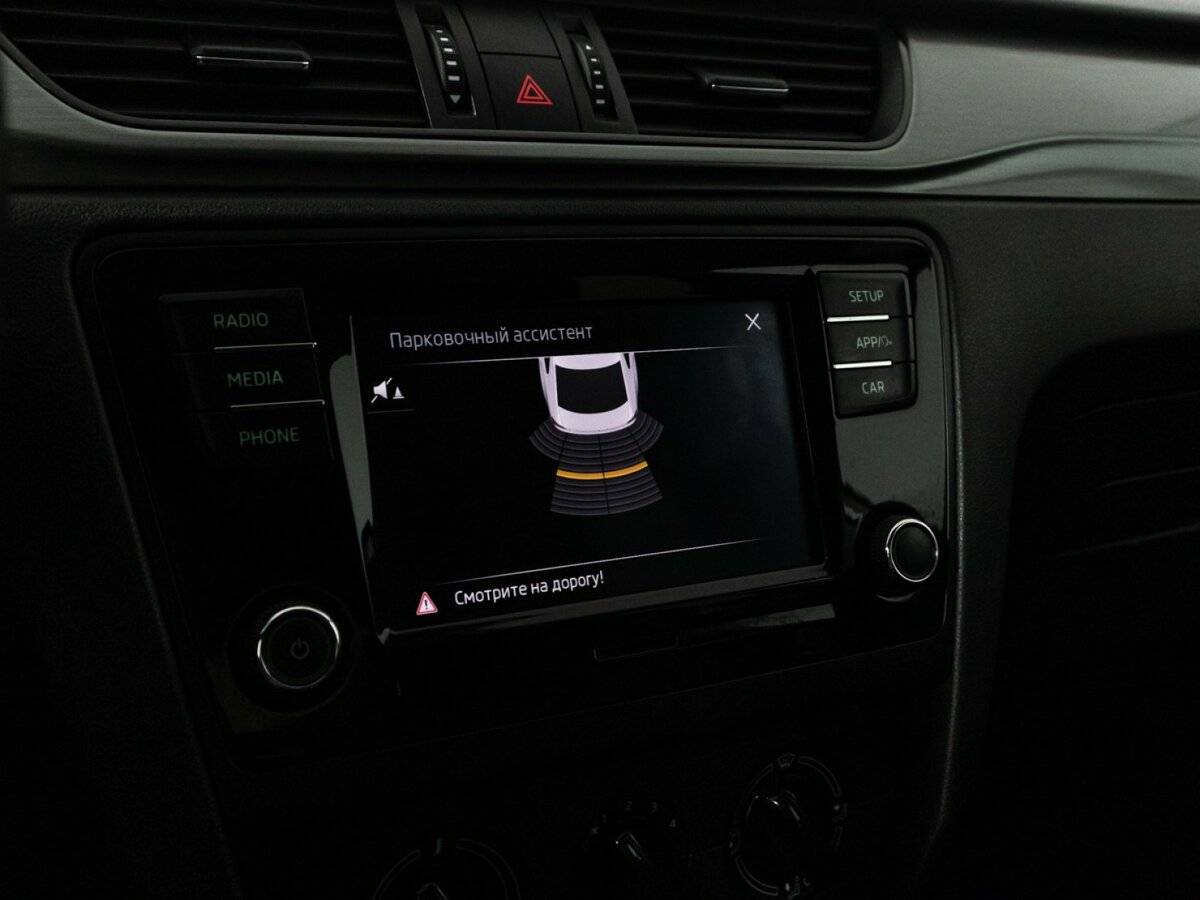 Купить Skoda Rapid с пробегом. Фото: #15