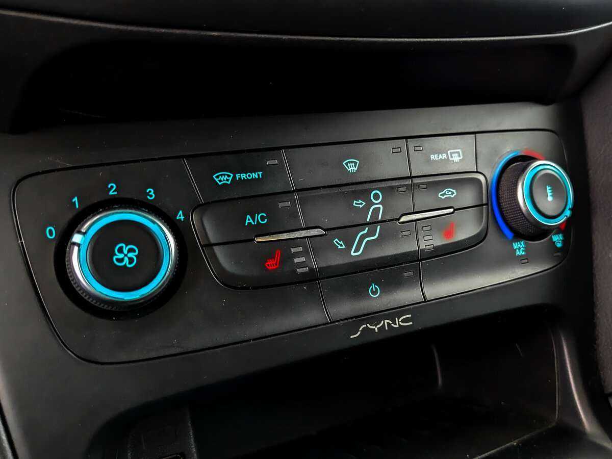 Купить Ford Focus с пробегом. Фото: #20