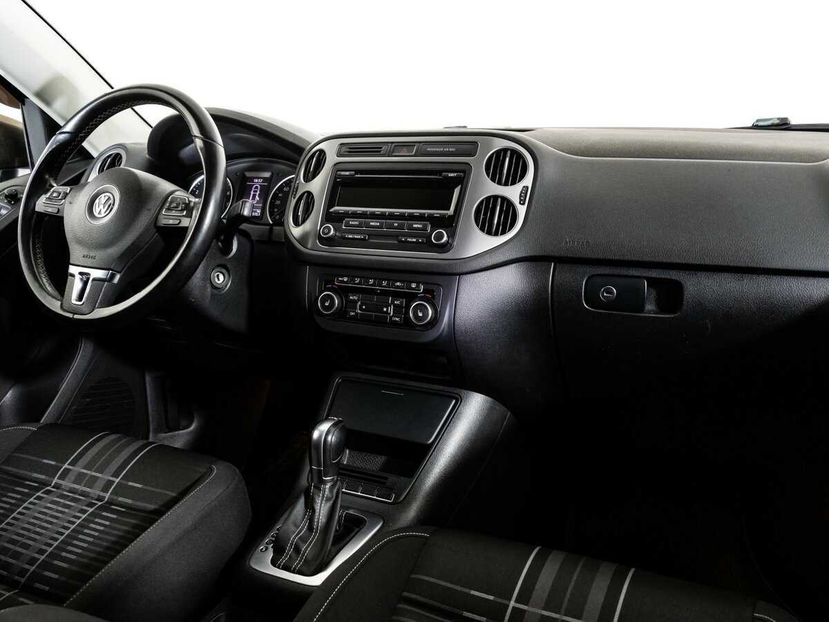 Купить Volkswagen Tiguan с пробегом. Фото: #6