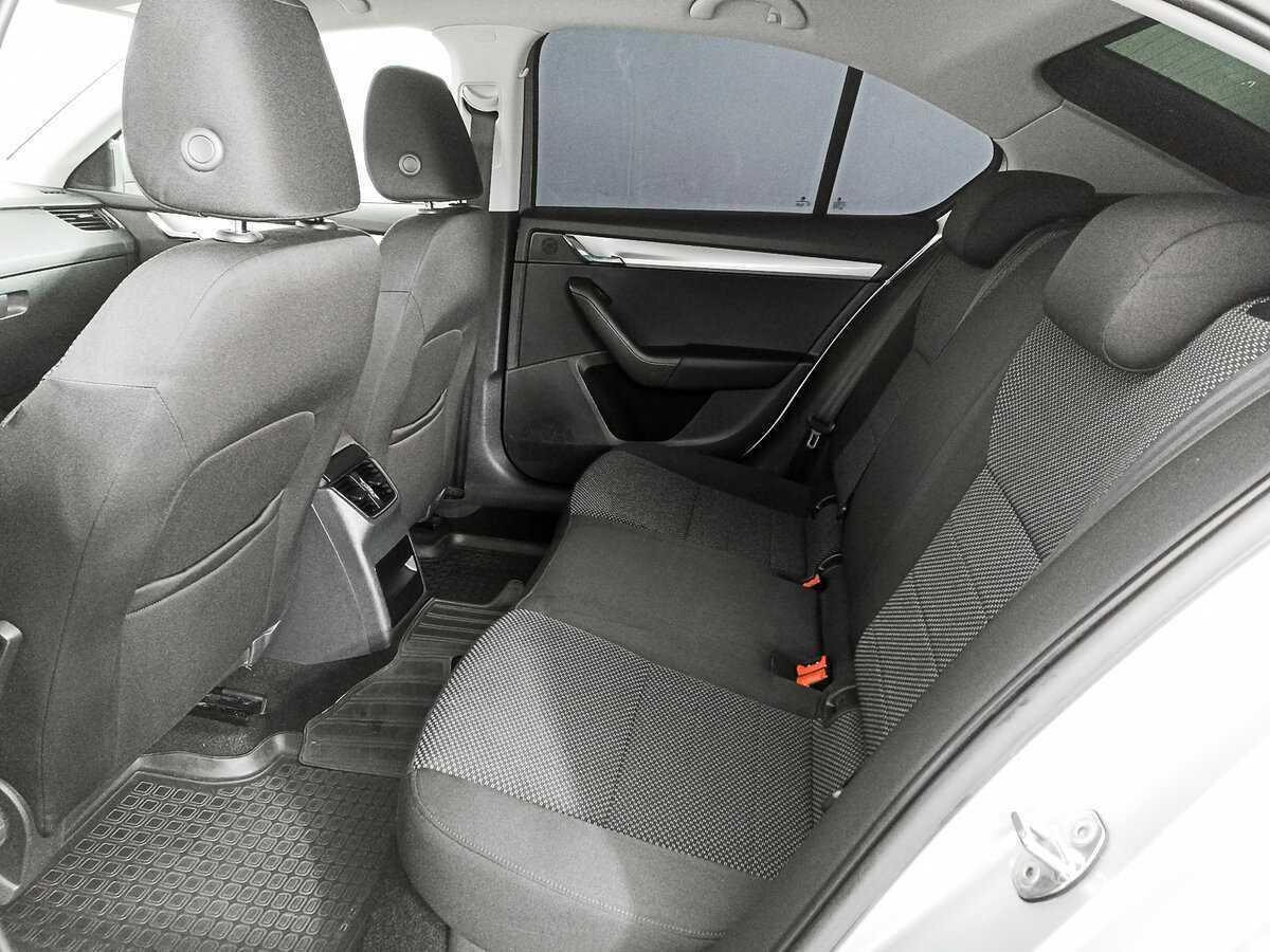 Купить Skoda Octavia с пробегом. Фото: #7