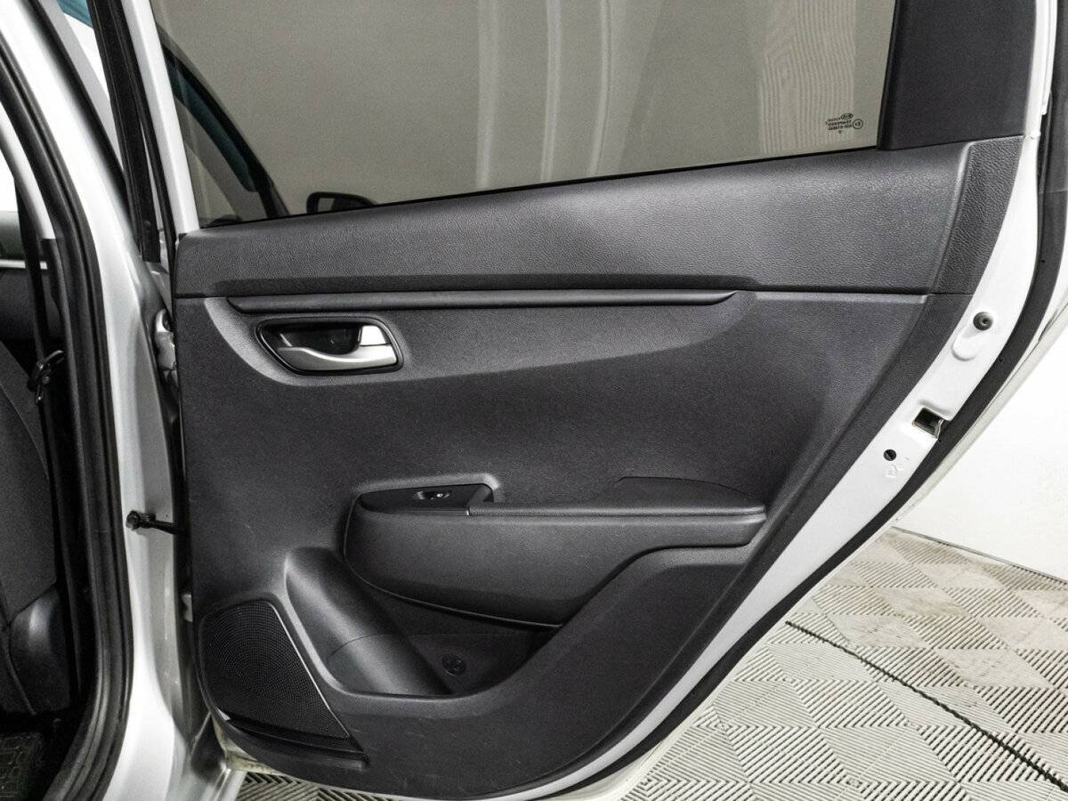 Купить Kia Rio с пробегом. Фото: #23