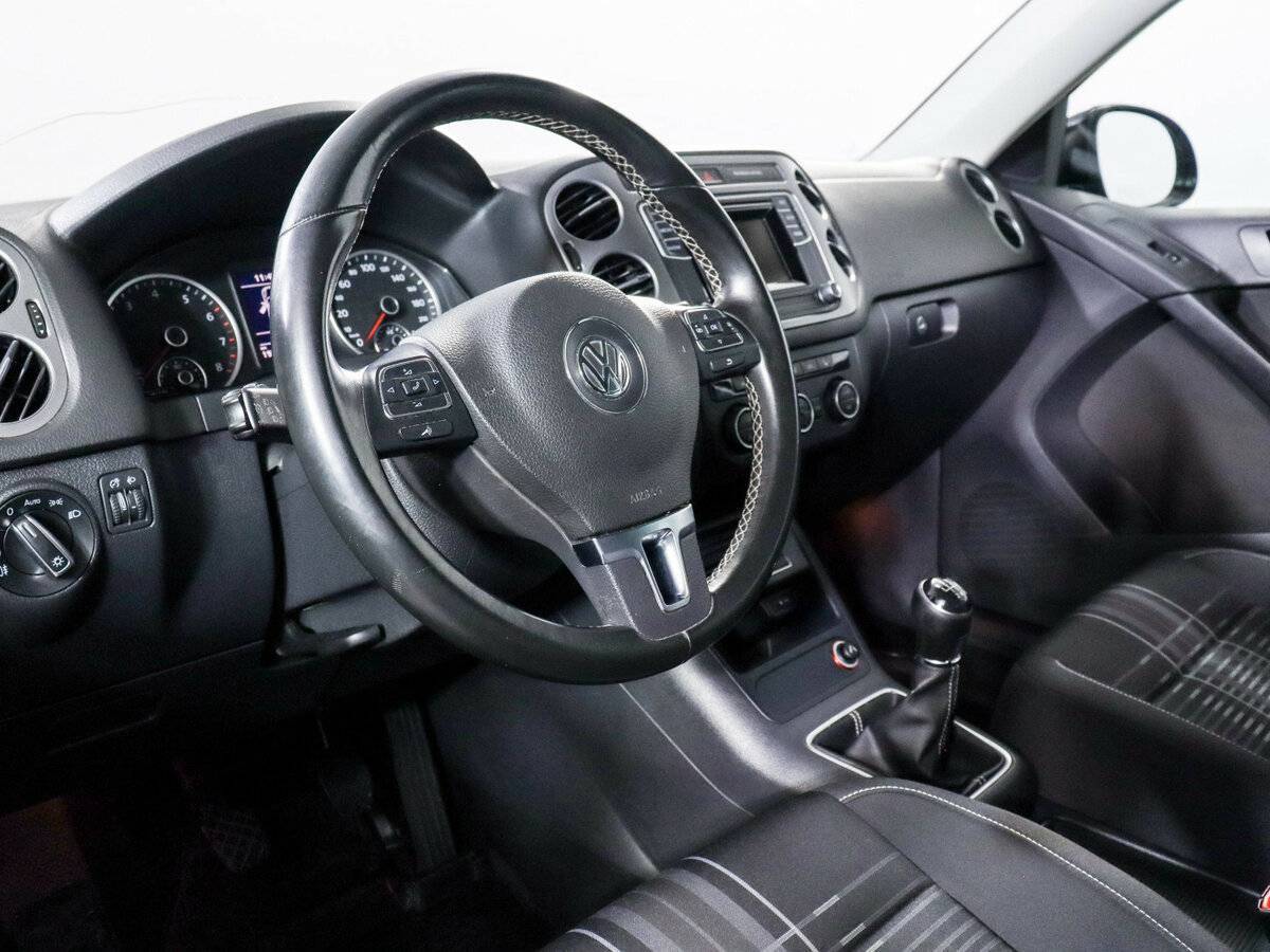 Купить Volkswagen Tiguan с пробегом. Фото: #10