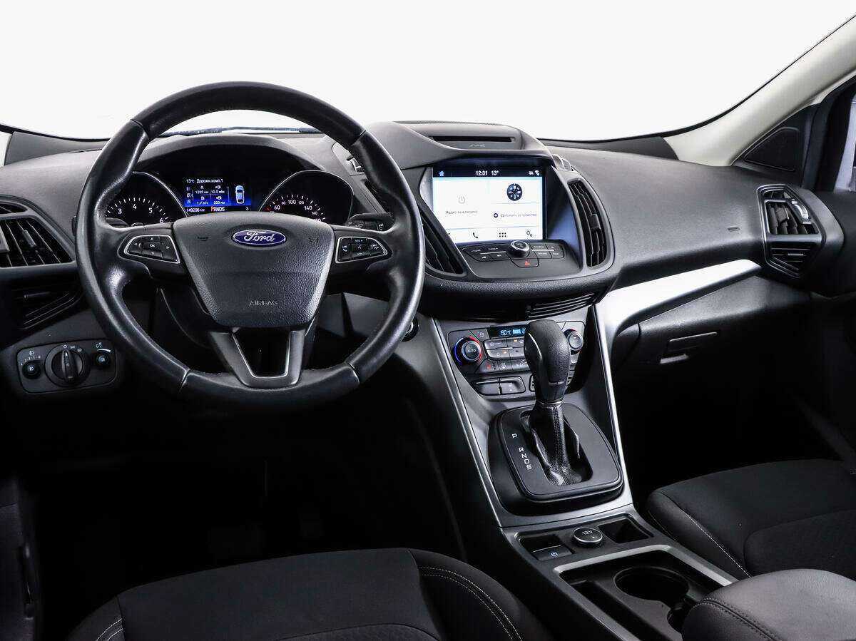 Купить Ford Kuga с пробегом. Фото: #8