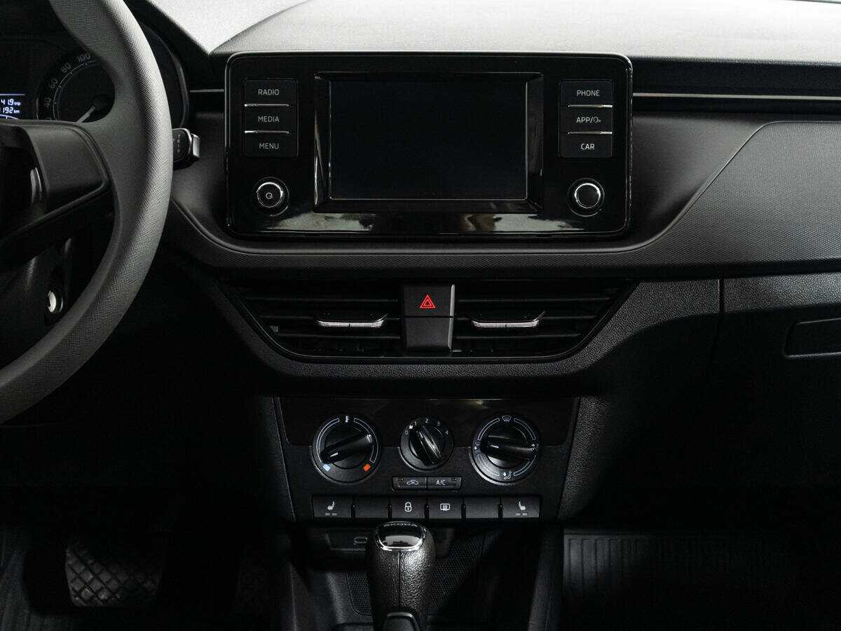 Купить Skoda Rapid с пробегом. Фото: #12