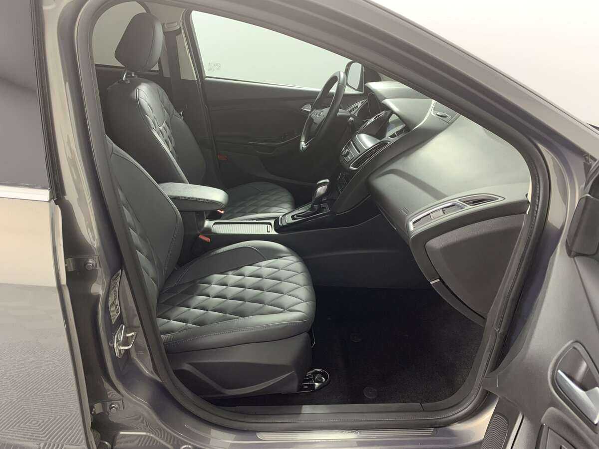 Купить Ford Focus с пробегом. Фото: #14